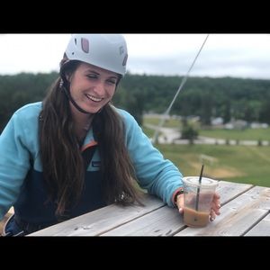 Meet your Posher, Jenah